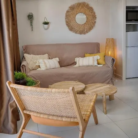 Apartment Immogroom - Renovated - Sea View - Pool - Patio - Wifi - Ac - Parking